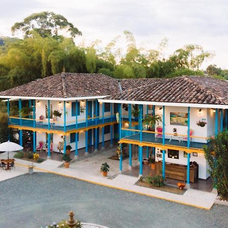 Hotel Hacienda Santa Clara Санта Роса де Кабал Екстериор снимка