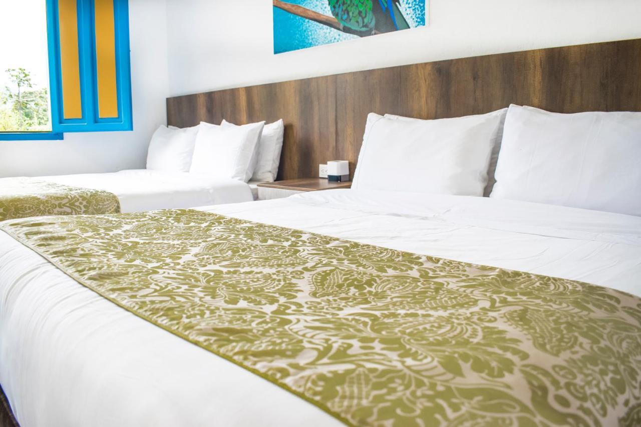 Hotel Hacienda Santa Clara Санта Роса де Кабал Екстериор снимка