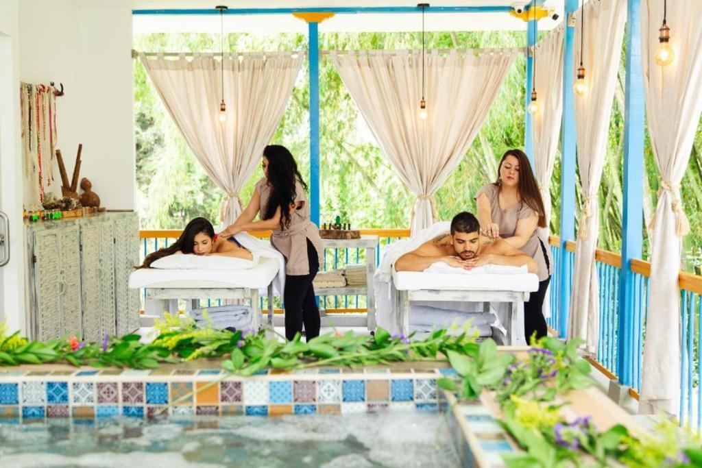 Hotel Hacienda Santa Clara Санта Роса де Кабал Екстериор снимка
