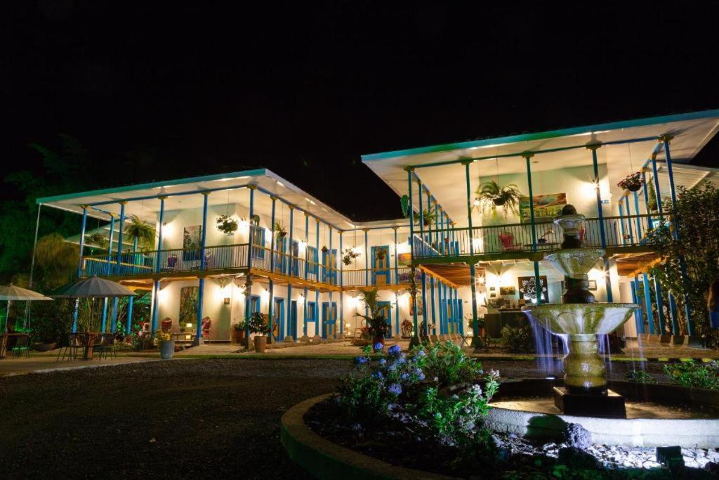 Hotel Hacienda Santa Clara Санта Роса де Кабал Екстериор снимка