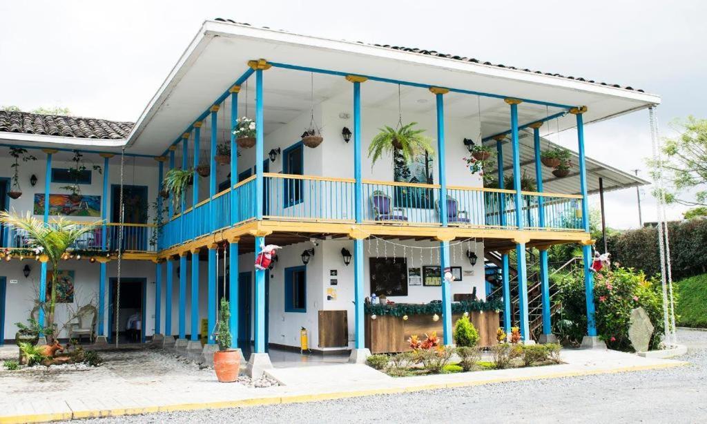 Hotel Hacienda Santa Clara Санта Роса де Кабал Екстериор снимка